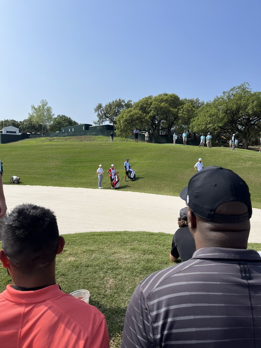 Enjoyed some golf for the last day of the last year of the @DellMatchPlay today. Thanks to <a href="/Calsuper/">Thomas Bastis</a> and <a href="/bstringer71/">Bobby Stringer</a> for hosting us for the week. I had a great time and met a lot of good people. Can't wait for my next PGA event!