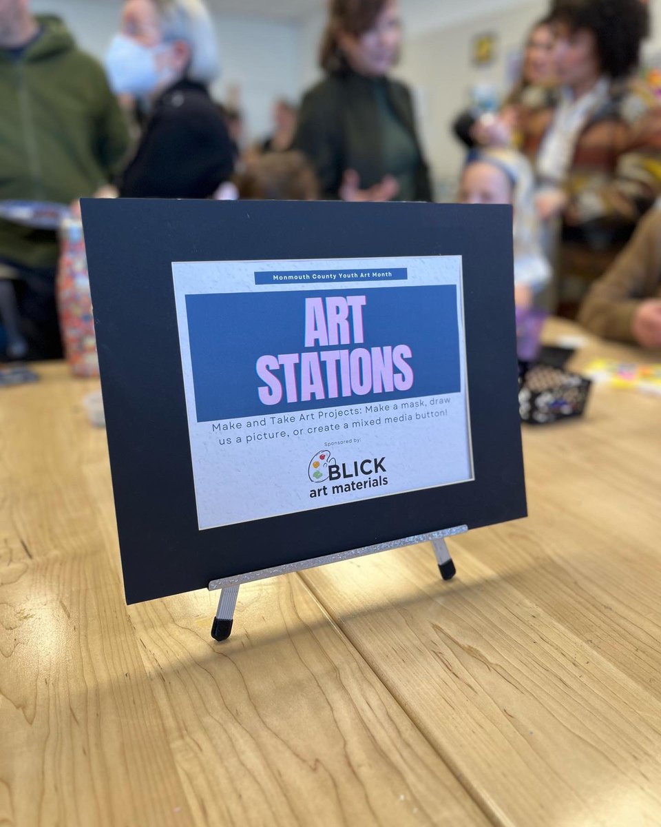 Mrs. Farrington’s Art Room tweet media