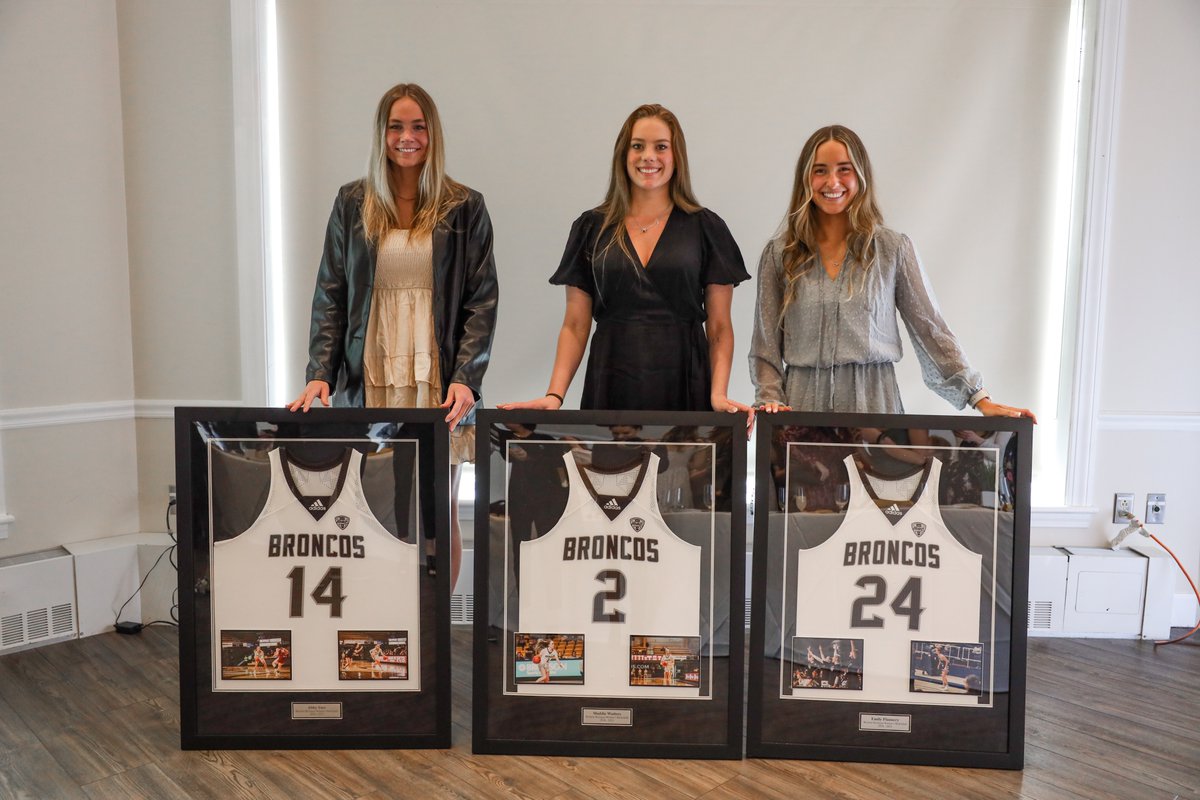WMU_WBB's tweet photo. Basketball, Banter, &amp; Bliss: It was a pleasure to celebrate the achievements of such a special group of athletes! 

📸| https://t.co/bj8ITmfW70 

#BroncosReign https://t.co/mPueGz4zbm