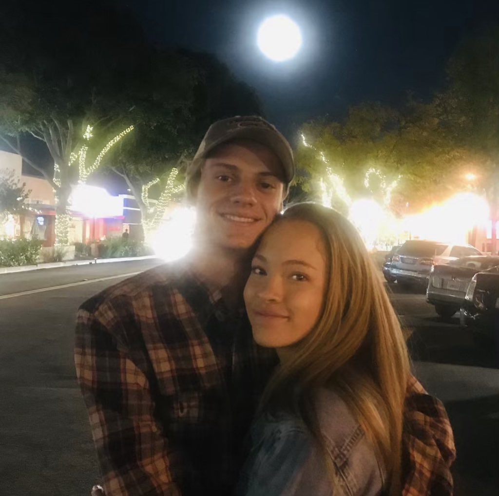 jacenormleee's tweet photo. jace norman and shelby simmons https://t.co/OgM5zb9hnW