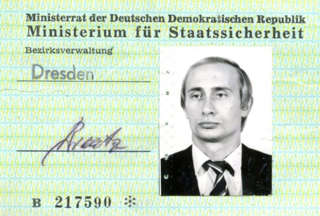 Here's why I believe Ukraine was, and remains, such a threat to Vladimir #Putin: In 1989, Putin was a KGB officer in Dresden when the Berlin Wall fell and communism collapsed. How did that collapse happen? East Germans who were (illegally) watching West German TV saw that their