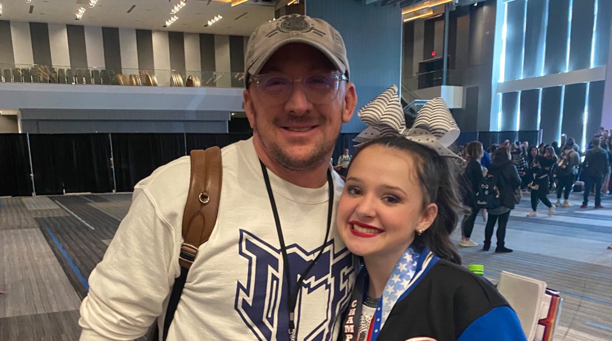 Father of 3 tweet media