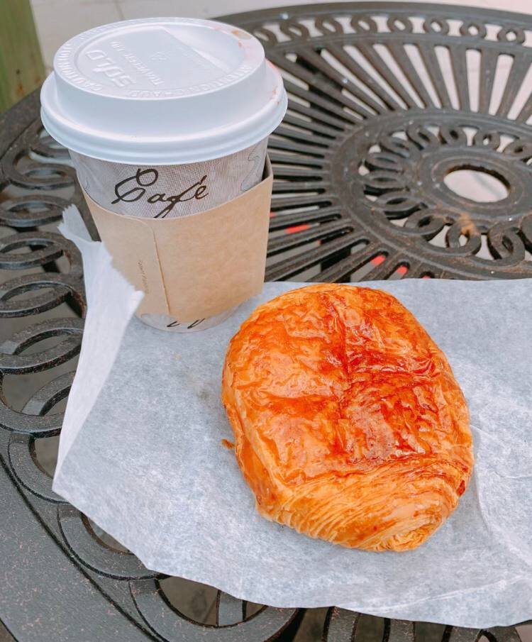 FlixEsento's tweet photo. Good morning https://t.co/hmPMyQucub