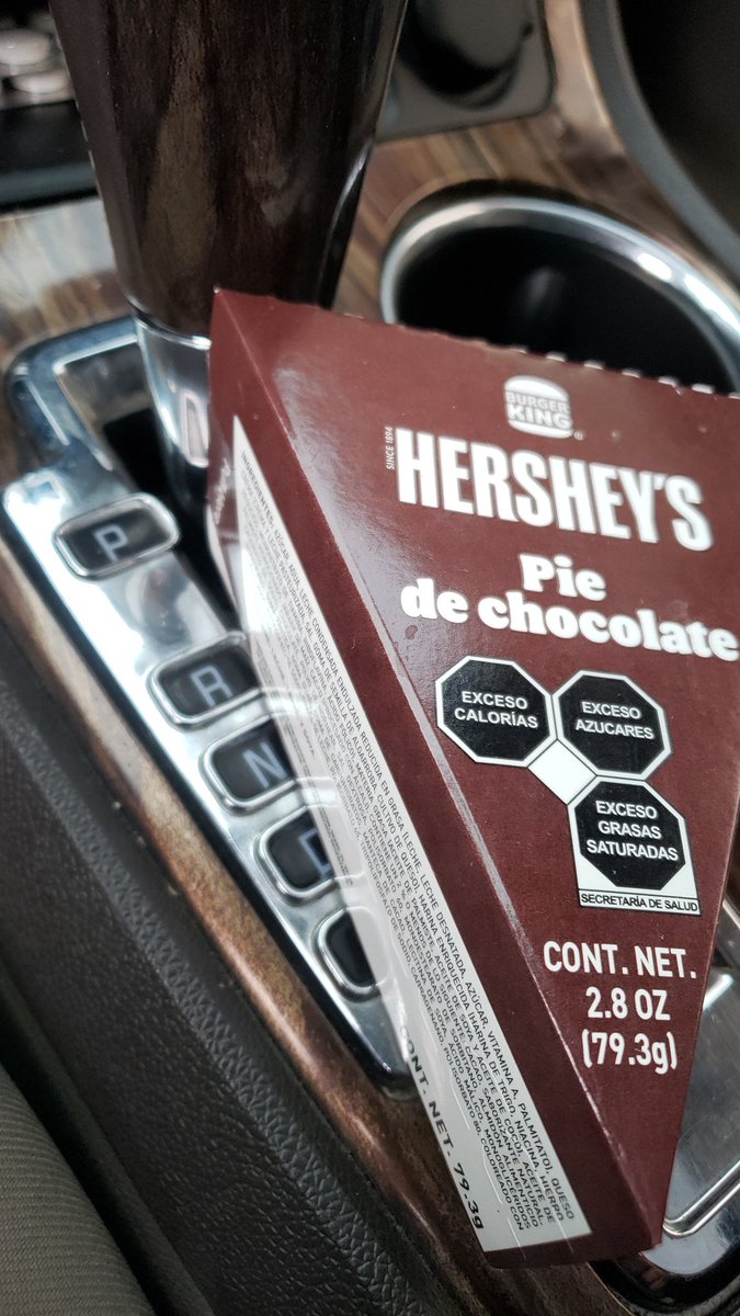 henry_kyke's tweet photo. #burgerking #exceso #chocolate #hershey https://t.co/1LydesA5bJ