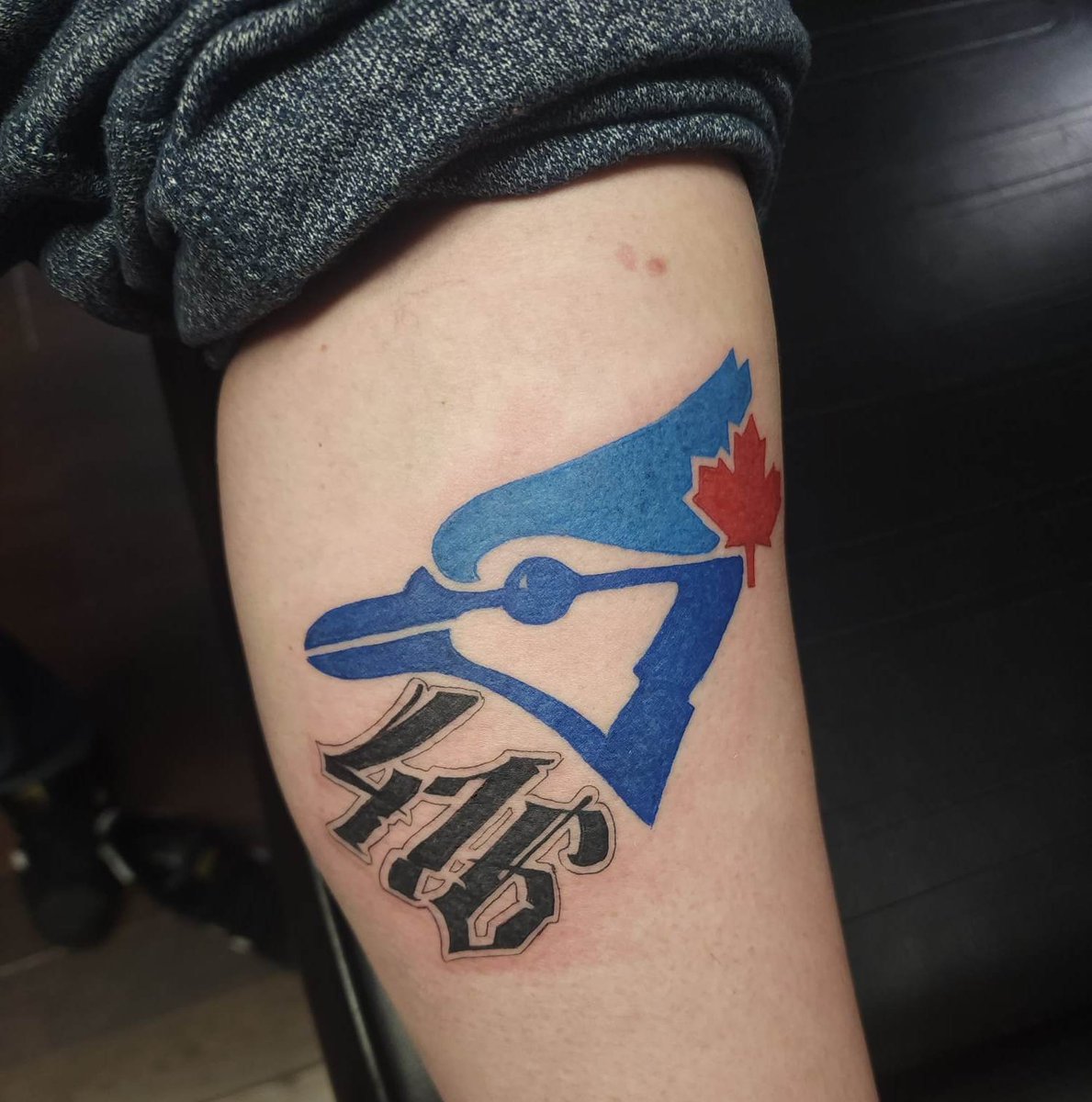 PunkAssPiercing's tweet photo. #toronto #pride @PunkAssPiercing 
#416 #BlueJays #tattoo https://t.co/f3b70yjcWy