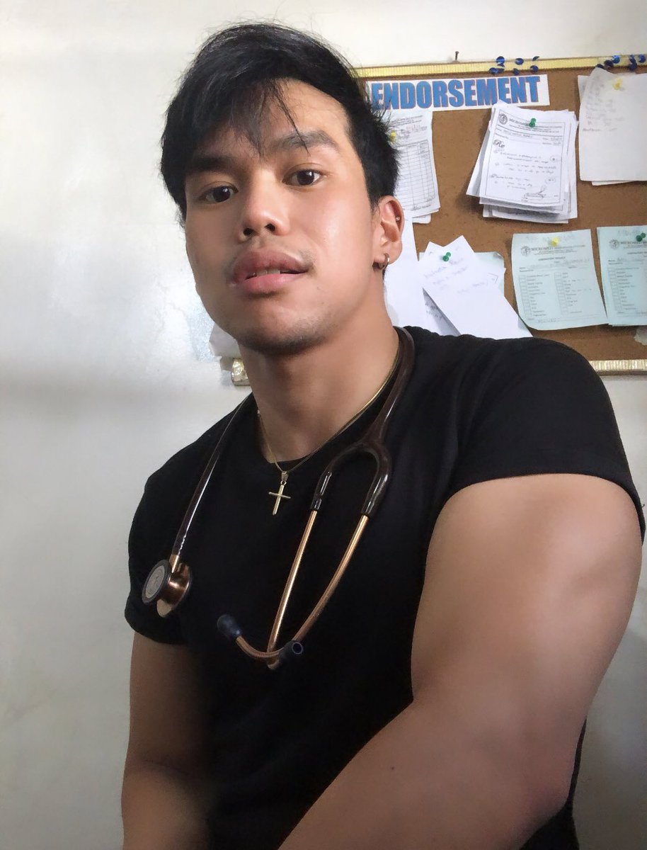 Hulas monday 🥵