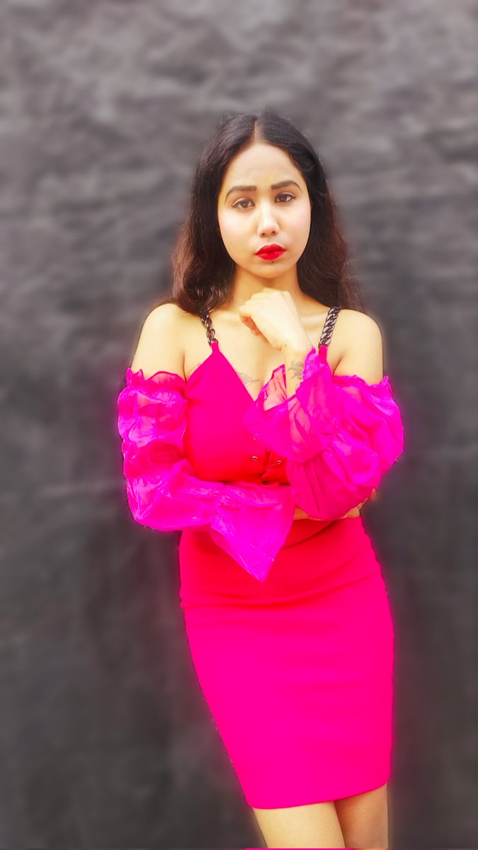 anisharajput75's tweet photo. Being fashionable is not a choice,it’s my built-in feature! 👩‍🎤💄🔥
.
.
.
#tweet #Twitter #beautiful #anishasinghrajput https://t.co/xEZ42FyyP1