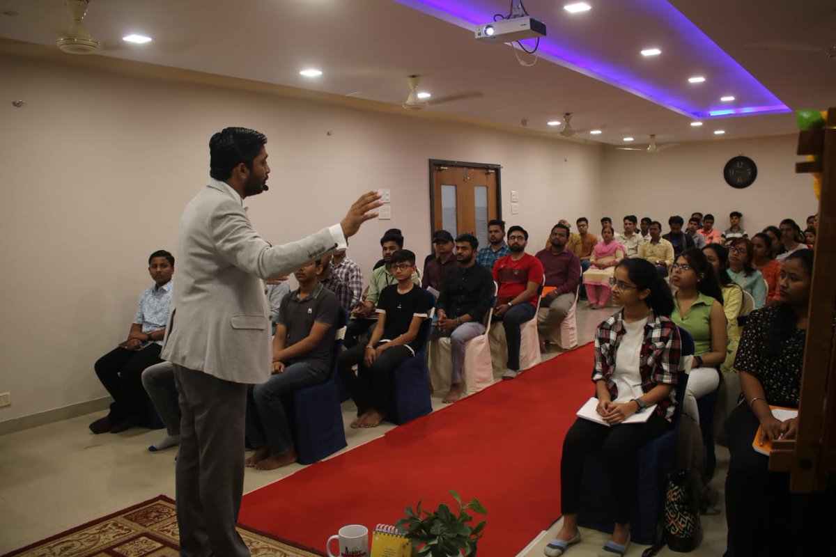 AspireTIHD's tweet photo. We are touched beyond words after looking at the response we received for the workshop on The Power Of Self Confidence
#Thanks #topmanagement
#AspireInstitute
#hugeresponse #memorable #motivation #aspirelife
#SachinBurghate #KeynoteSpeaker #AspireTheInstituteOfHumanDevelopment https://t.co/1ACGYQ4mu9