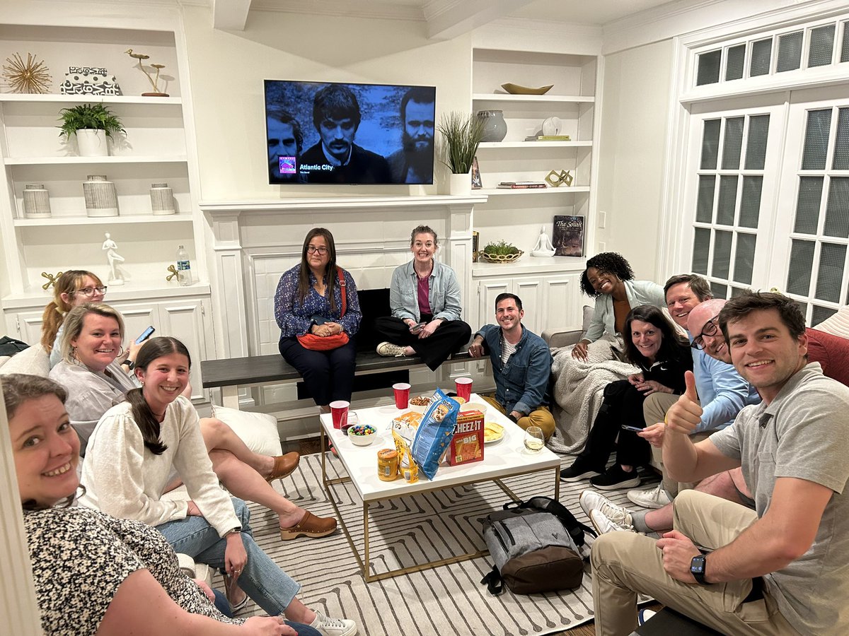 Russconnell's tweet photo. Such an amazing weekend of learning and connecting with my most amazing cohort! @vupeabodyisl https://t.co/O0iRnfJTnf