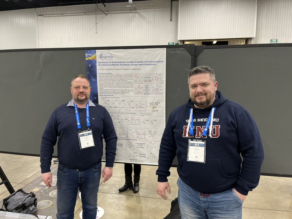 Just such a pleasure to meet Dimitri and Sergey from @EnamineLtd 🇺🇦sharing some fantastic chemistry at the #TeamORGN poster session #ACSSpring2023 4 poster just full of amazing work and synthesis.