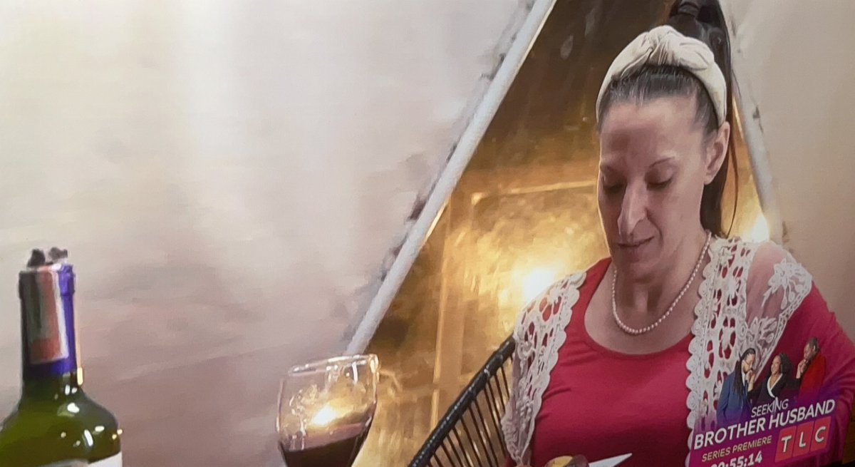 Wasn’t she dying in so much pain 24-hours ago? And now she’s out and drinking wine.. wouldn’t that affect her “medication”?

#90DayFianceTheOtherWay #90DayFiance