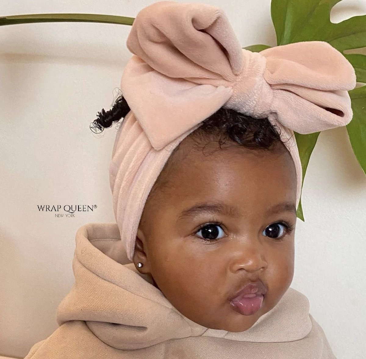 Adorable 😍✨Serving Sunday Cuteness✨  Baby #wrapqns 👑 wrapqueen.com/collections/ba…