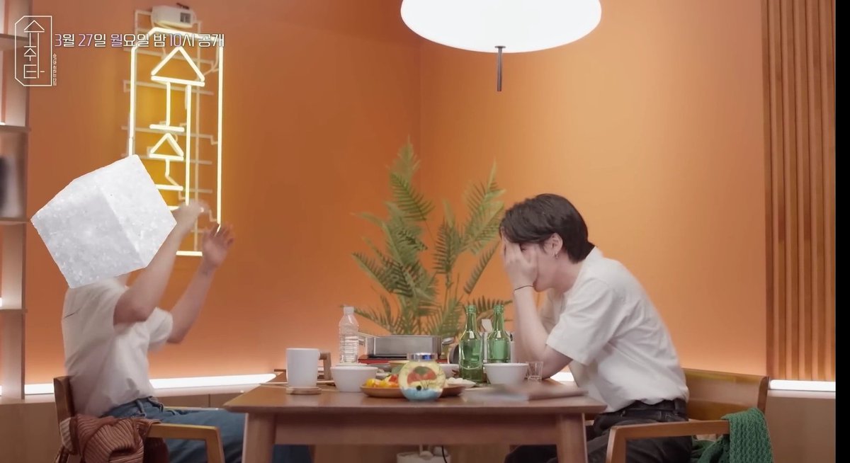 fuzzvideos's tweet photo. @ymcollects suchwita with jimin https://t.co/C08jXkSSZg