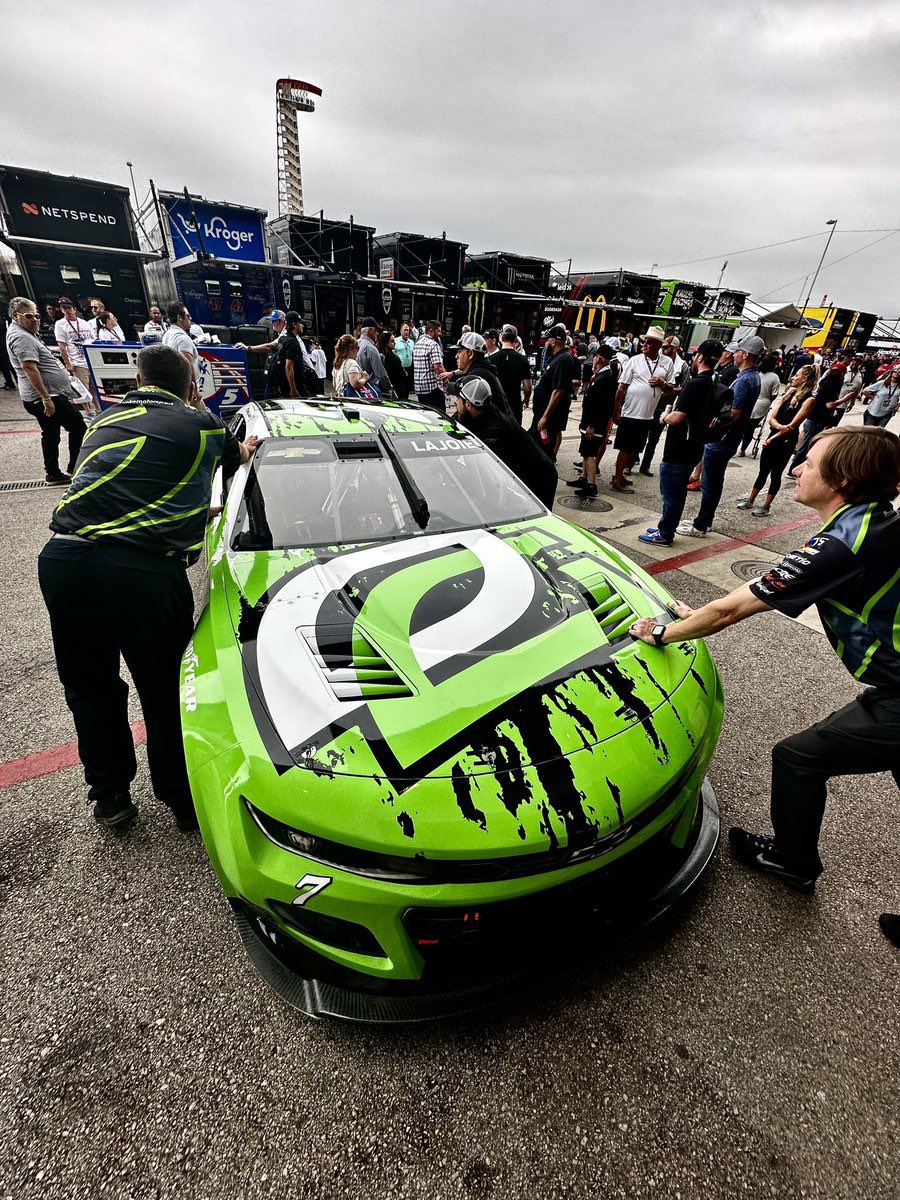 UnifiedAW's tweet photo. Sundays hit different.. 
@OpTic X @SpireMotorsport X Unified 💪

cc: @CoreyLaJoie @EgolfLeeann https://t.co/FgnqGVbKPD