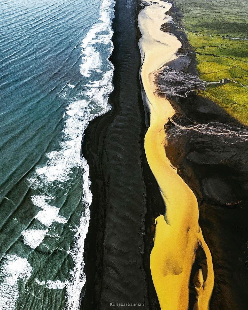 The place in Iceland where Green Fields, Yellow River, Black Beach and Blue Sea meet!

⭕️ Follow @EpochInspired for more interesting content everyday!