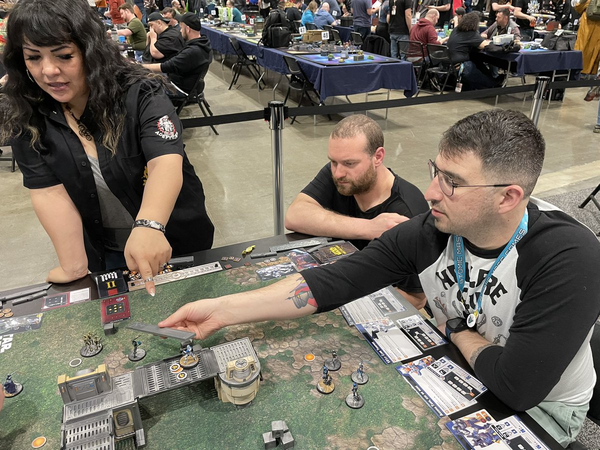 TimberKimber08's tweet photo. Adepticon 2023 in the books! Hope to ride this hobby urge to paint my new models. Can’t wait to next year to hang with all the friends 🥰 https://t.co/3QQ9q129Qn