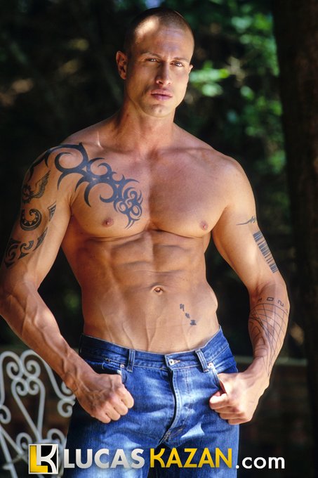 Legendary bodies of #lucaskazan : MAX VENEZIANO ??
?? https://t.co/cwOeERVErE https://t.co/6f3sDymYK