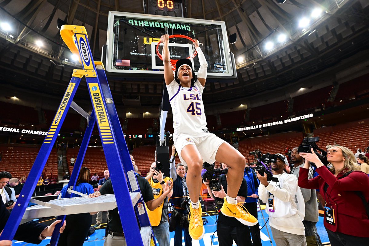 Final Four Frames