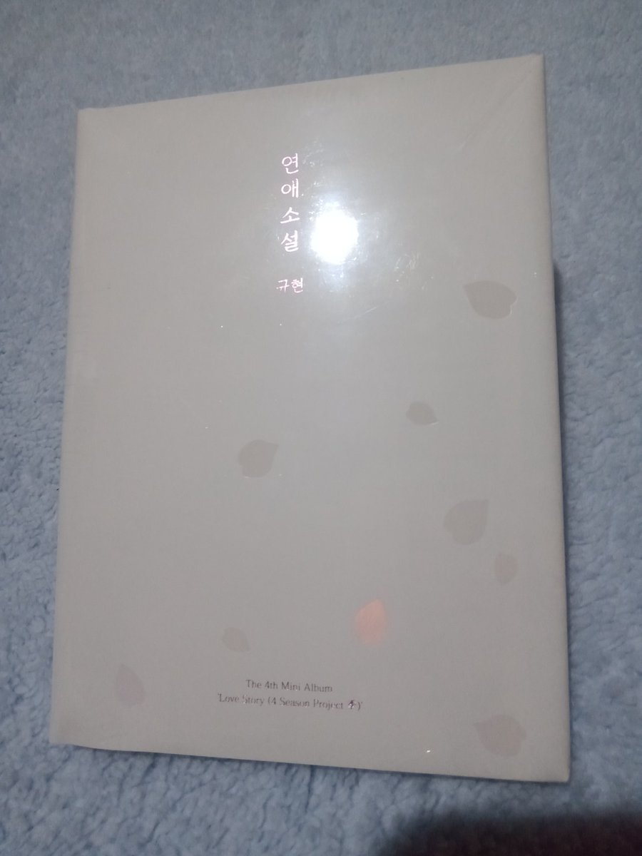 dhena1315's tweet photo. WTS

Super Junior Kyuhyun - Love Story (4 Seasons) 

Price 100k

Good condi
Sealed
Nego
Tokped Oren

#wts #kyuhyun #superjunior #kyuhyunsuperjunior #kyuhyunlovestory #albummurah https://t.co/XJqAMHcX1V