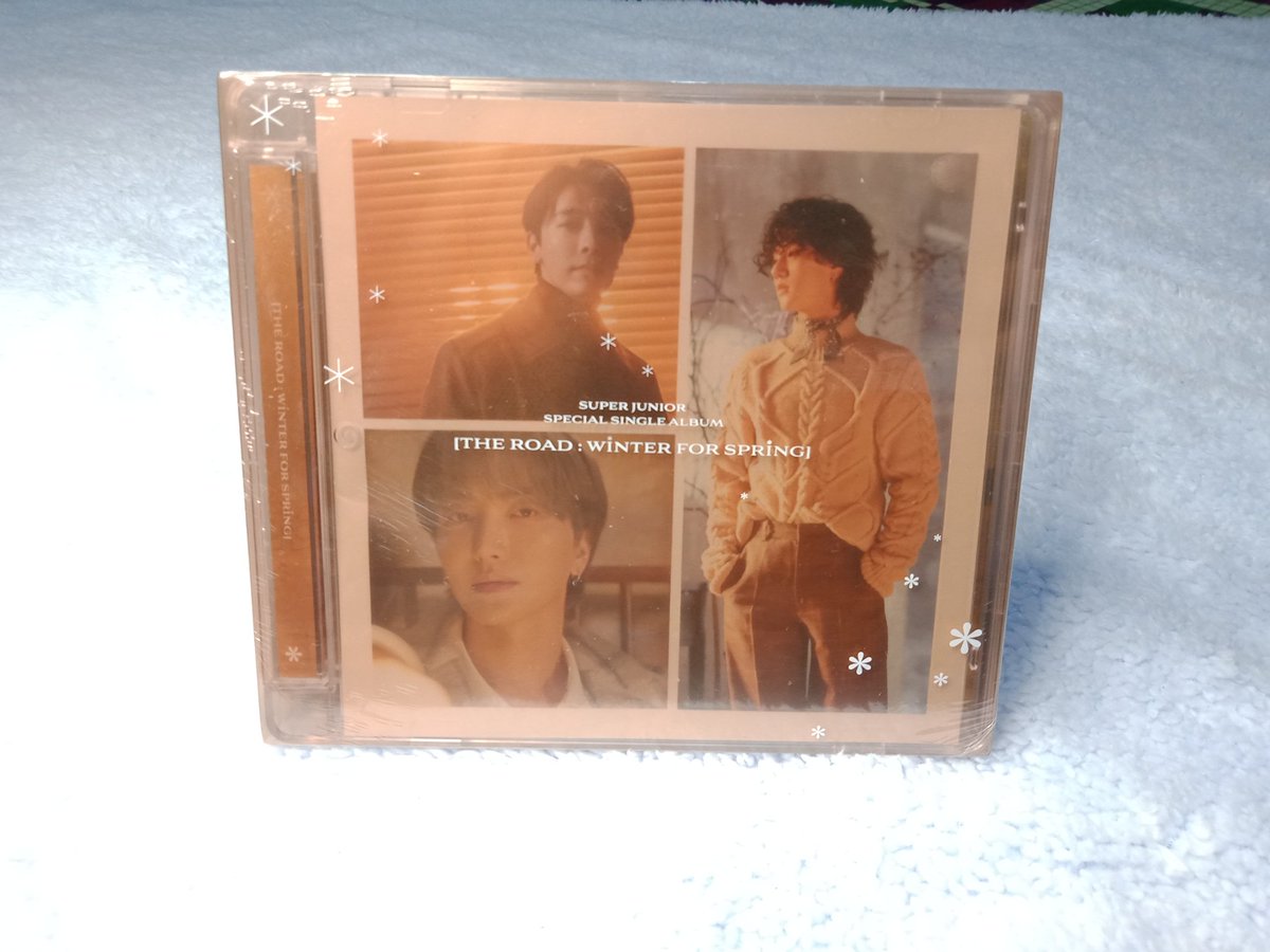 dhena1315's tweet photo. WTS

Super Junior Callin The Road Winter for Spring

Price 100k

Ver A &amp; B

Good condi
Sealed
Tokped Oren

#wts #albumsuperjunior #superjunior #superjuniorcallin #suju #albumsuju #albummurah https://t.co/c5kKd2eerE