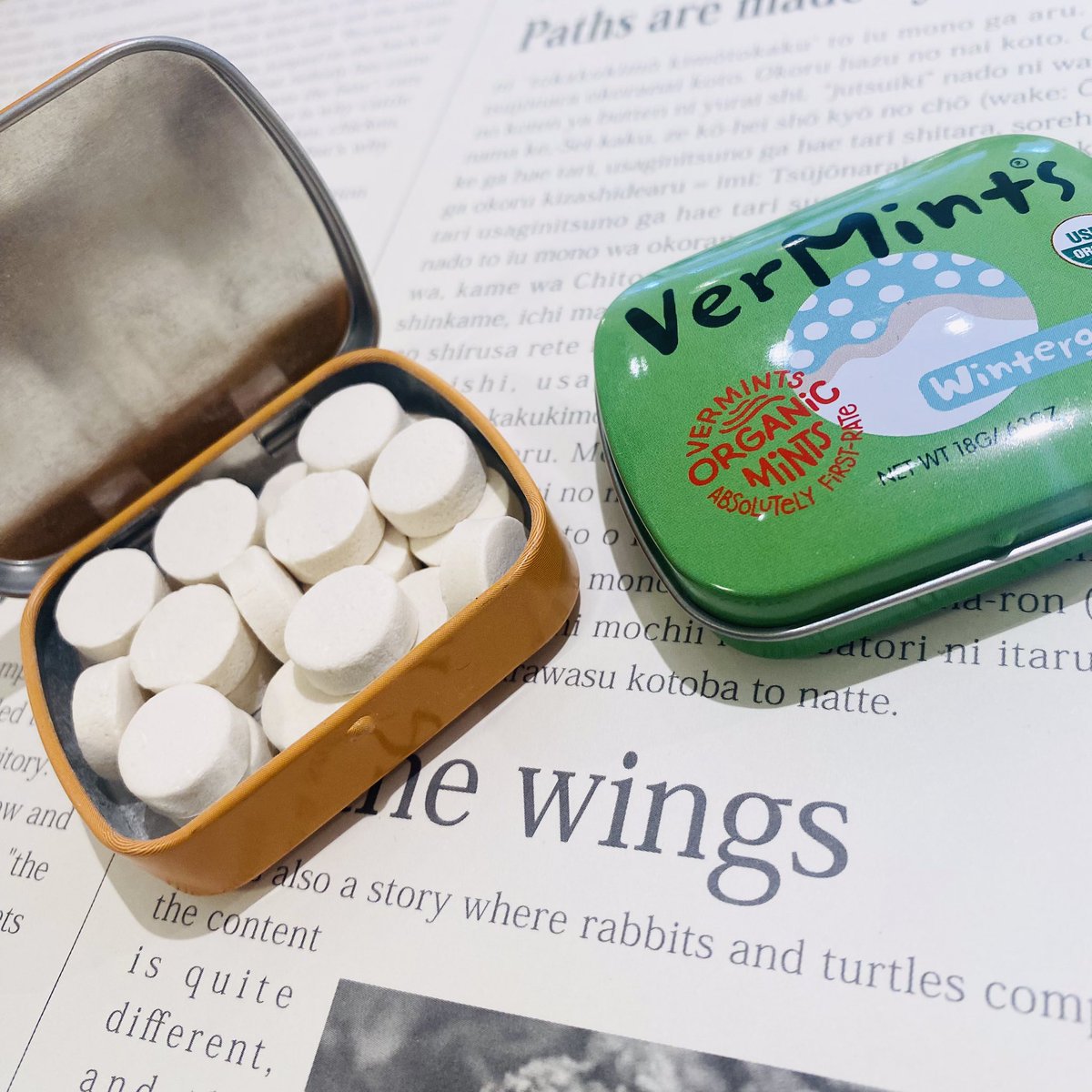 LAAVU1109's tweet photo. #Vermints(バーミント)
カナダ製の #オーガニック のミント #タブレット🌿✨
⁡小さめサイズなので持ち運びも楽ちん❣️
食べ終わった後も、小物入れとしても使えちゃいます☺️💕
⁡
🔵ペパーミント
🟡ジンジャーミント
🟢ウインターグリーン
🔴シナモン
⚪️カフェエクスプレス
⁡
#メッツァ #LAAVU https://t.co/c7wco3WuPf