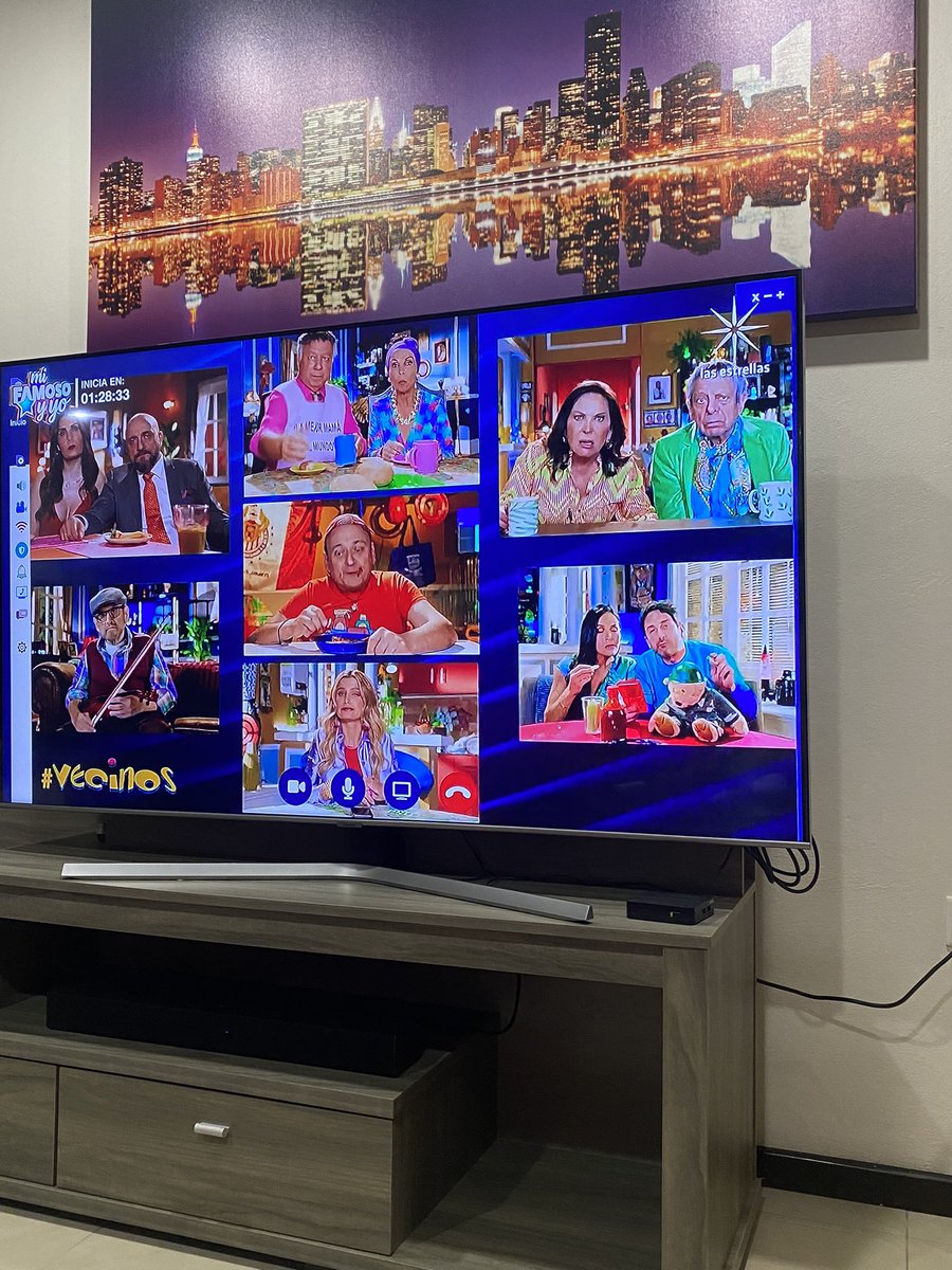 SeleneAbarcaM's tweet photo. En casa viendo #Vecinos 🤩 https://t.co/TPfEzPb8jh