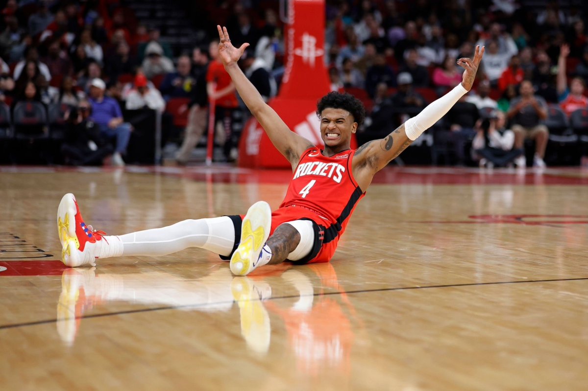 ShireHobbits's tweet photo. From the draft to the chip, these Hobbits left it all on the court this season ❤️ https://t.co/bFgI8ceOcI