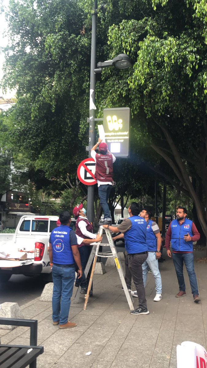 CdResiliente's tweet photo. COMUNICADO

Ordena Tribunal de Justicia Administrativa la clausura de pantallas publicitarias en Miguel Hidalgo.

(Gallardetes electrónicos) https://t.co/SoOV9v4kCZ