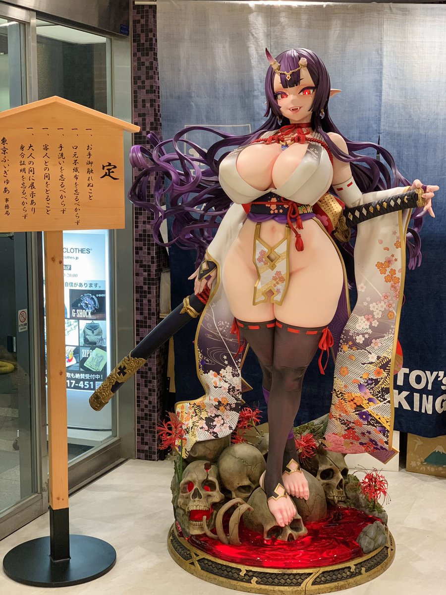 羅刹姫-沙鬼-の等身大フィギュアをT-BASE銀座ギャラリーにて展示中です！！是非実際にこの大迫力を間近でご覧下さいませ🥳(撮影可能となりますが、ご覧の際は、お手を触れないようお願い致します✨)
#羅刹姫 #沙鬼 インビナ様(<a href="/_inbina/">インビナ</a> )