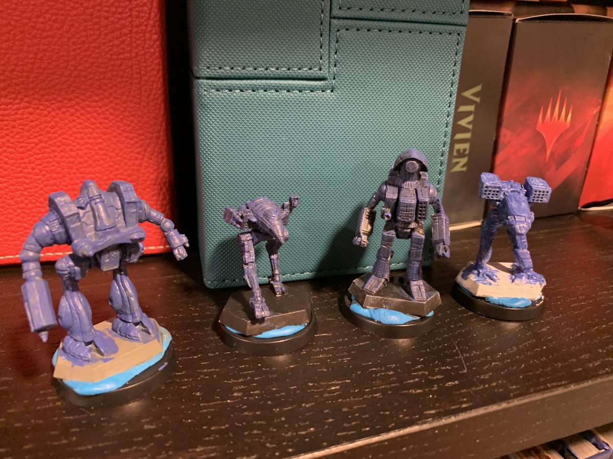 ktrainer28851's tweet photo. So trying the new war paints on a great primer, black primer, black with white dry brush primer, and a white primer. Trying to see which combo I like more. #battletech #commandlance https://t.co/Bx3CPipvNi