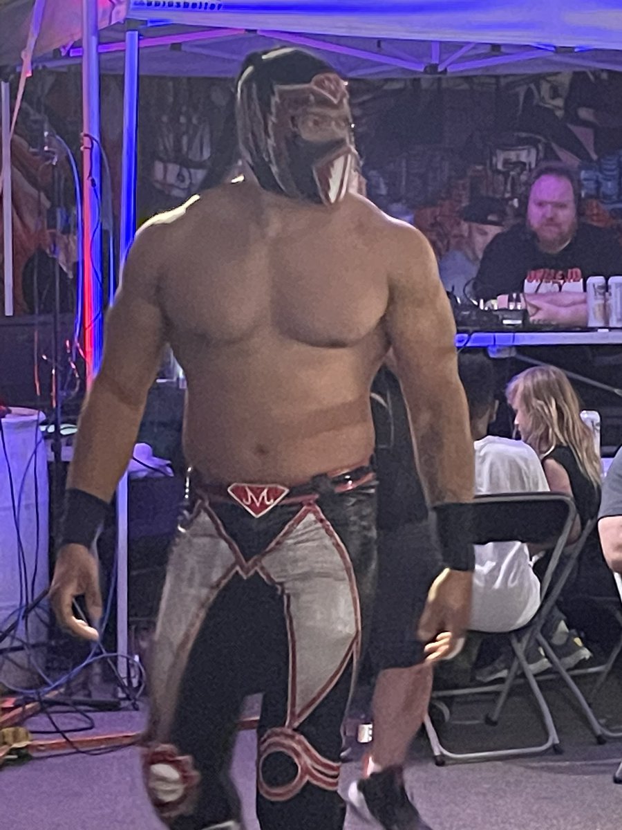 Face4Wrestling's tweet photo. @Da_Mysterious_Q vs @Im_YuyaUemura LFG!!! @InspireADWres #NoFalseMetal https://t.co/qrwrXCqNpi