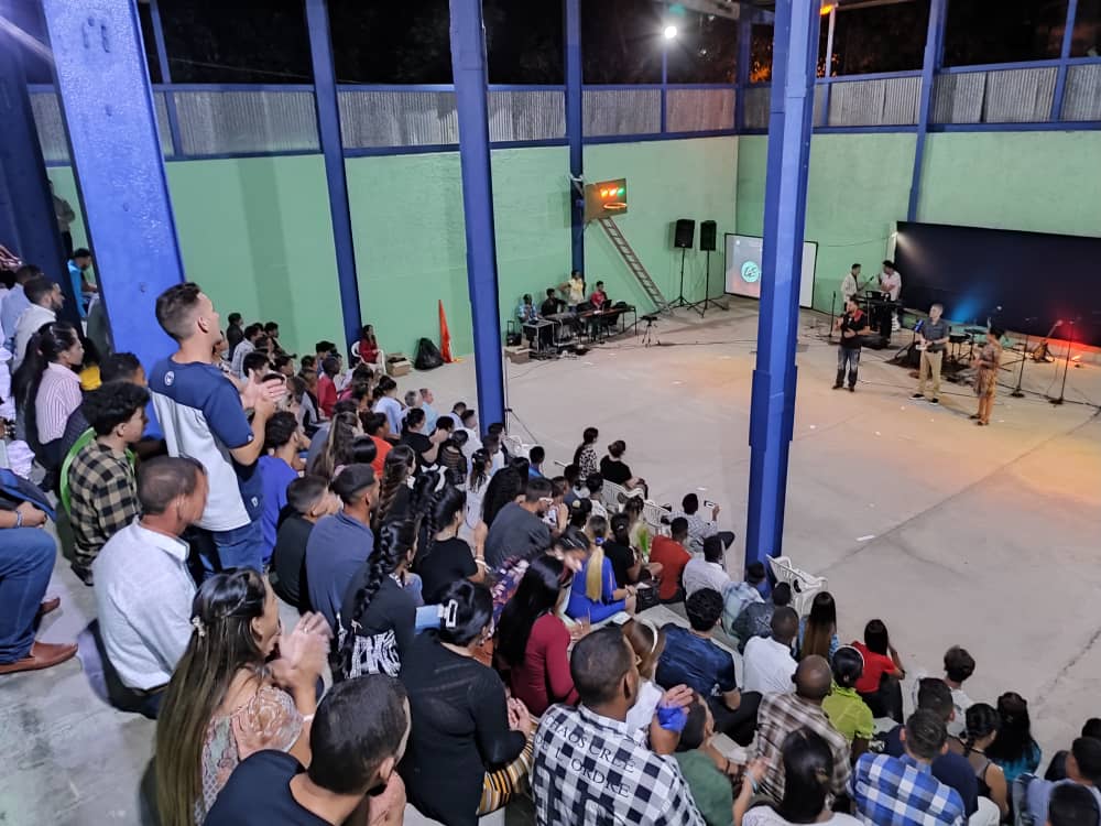 KerenTrujillo10's tweet image. Los jóvenes adoran a Dios y el diablo tiembla. 
#ConvencionNacional 
#GEnuino