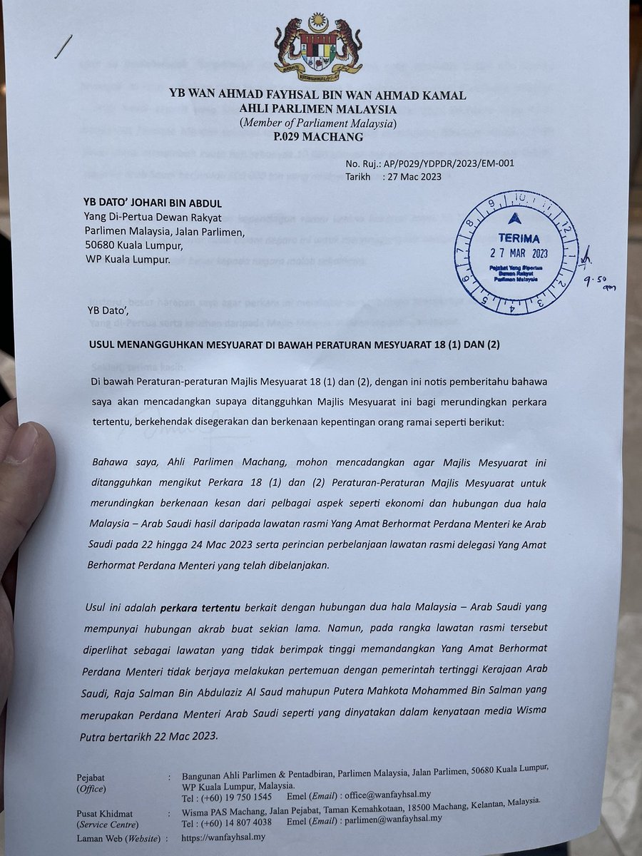 Selamat pagi! Hari ini saya telah bawa usul kepada Speaker (diterima jam 9.50 pagi) bagi meminta penjelasan daripada kerajaan berhubung kesan lawatan rasmi YAB PM ke Arab Saudi. 

Saya juga mewakili blok Pembangkang telah menghantar soalan PMQT yang dijadualkan pagi esok.