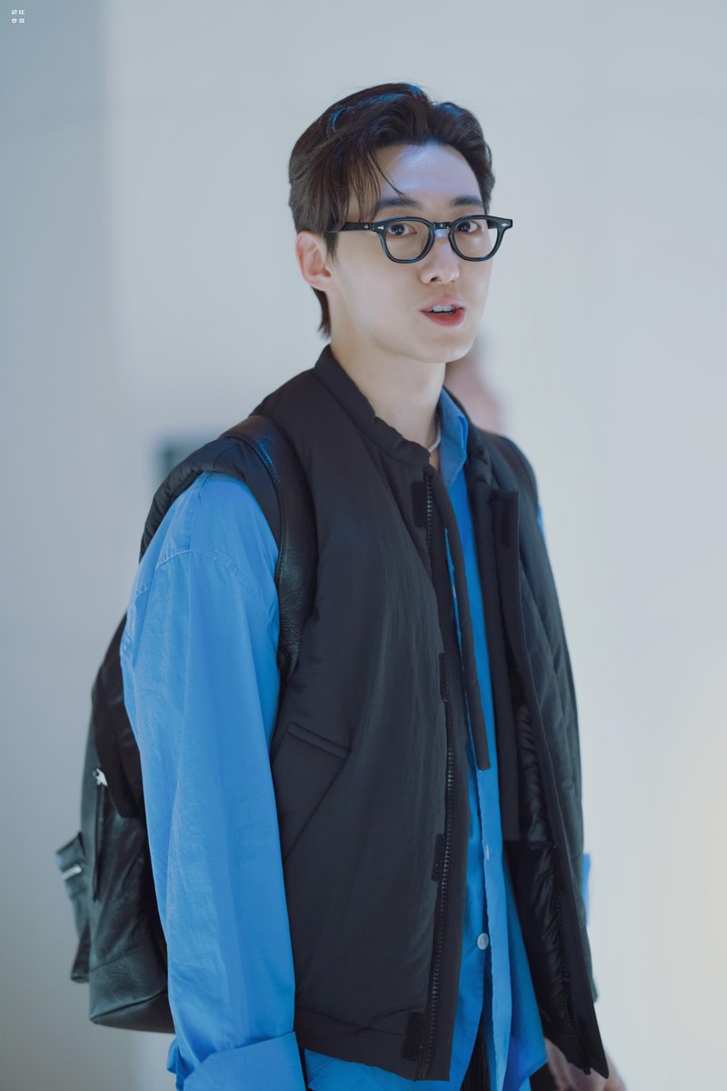 letteamorthing's tweet photo. 230326 박현수 팬콘서트 
<STLL FLOWER, STILL WITH YOU> 
#레떼아모르 #박현수 https://t.co/dekw2YbECd