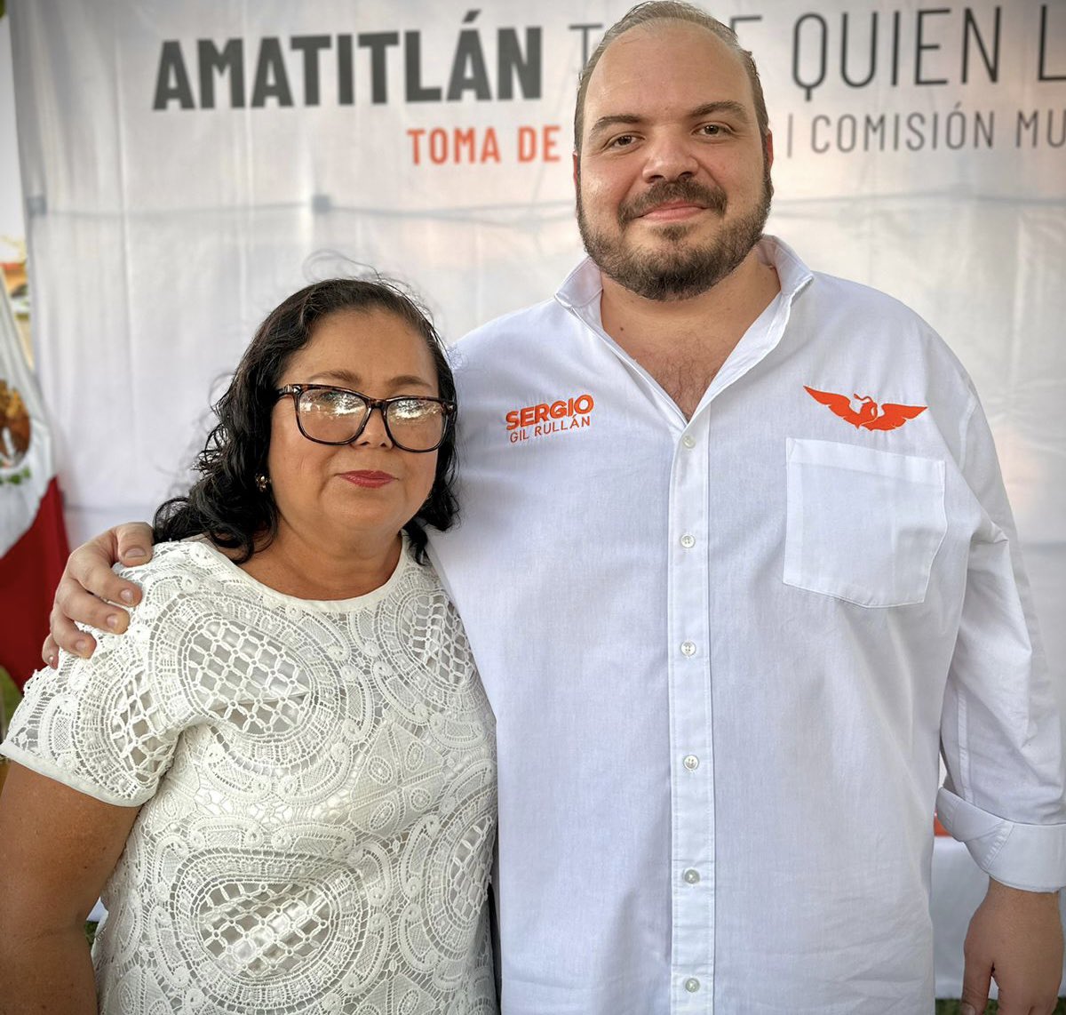 SergioGilRu's tweet photo. Vamos a Defender Veracruz desde los local, por eso hoy la ruta naranja llegó a #Amatitlán para tomarle protesta a la Comisión Municipal, encabezada por Silvia Condado con hombres y mujeres valientes que quieren lo mejor para su Municipio.

#VeracruzTieneQuienLoDedienda https://t.co/iV0j9Z4mcM