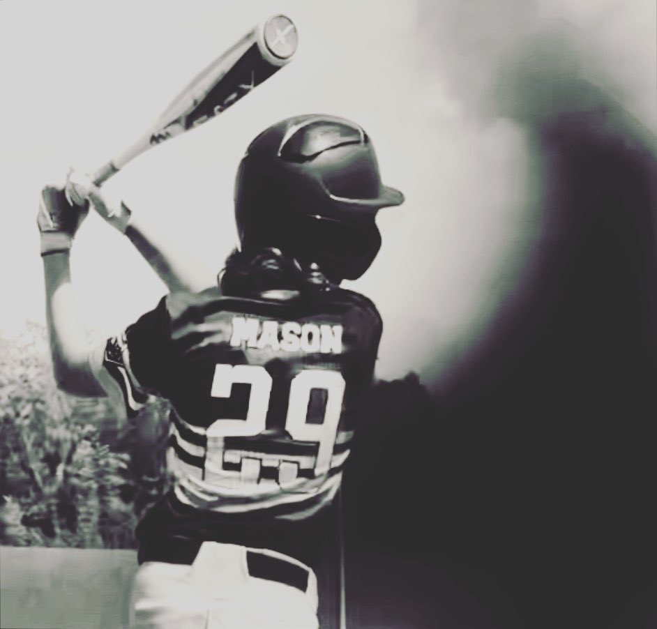 yanxfan29's tweet photo. #two9 my catcher. Off to a great start this season! #mcm https://t.co/gdLryOk81r