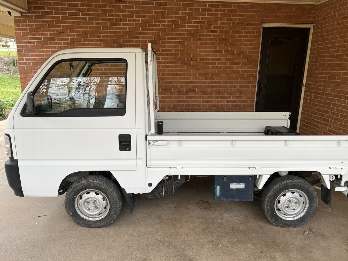 rustysarusrex's tweet photo. Loving my new toy!! #keitruck #acty https://t.co/QlBwBQvtbb