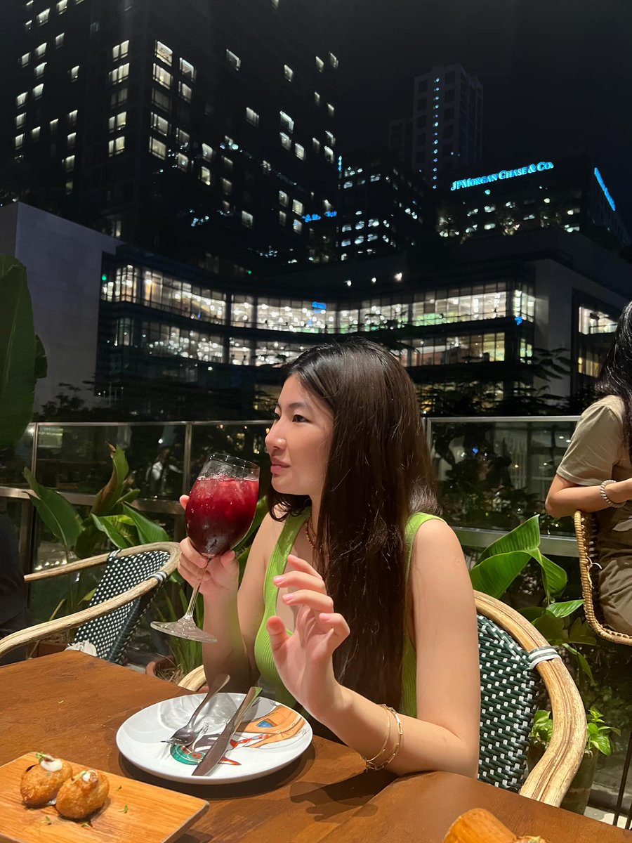 zein18576's tweet photo. Last night <3 https://t.co/nIuQc4co6G