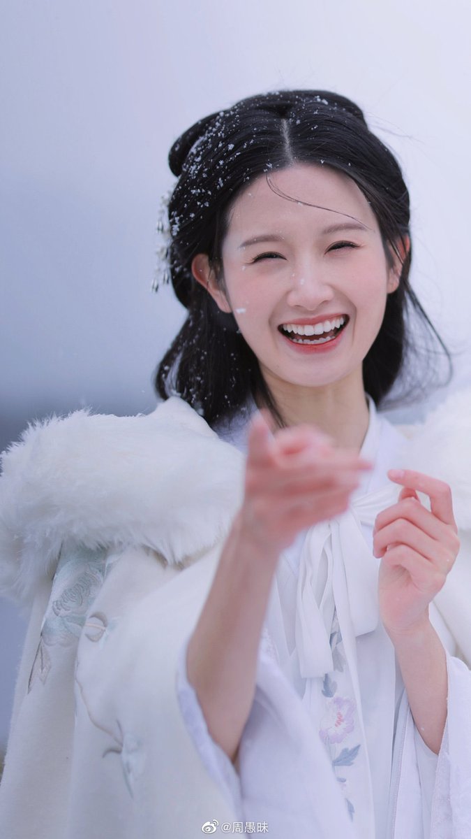 HH2_ShuangLingg's tweet photo. ❄️EP4: เหมันต์ https://t.co/RFiNQazlCN