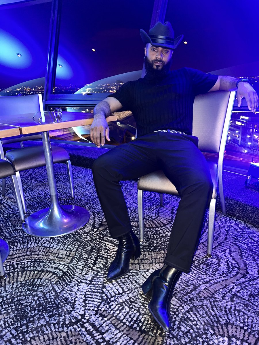 just_joshhh's tweet image. #Chapter30 wassss good???