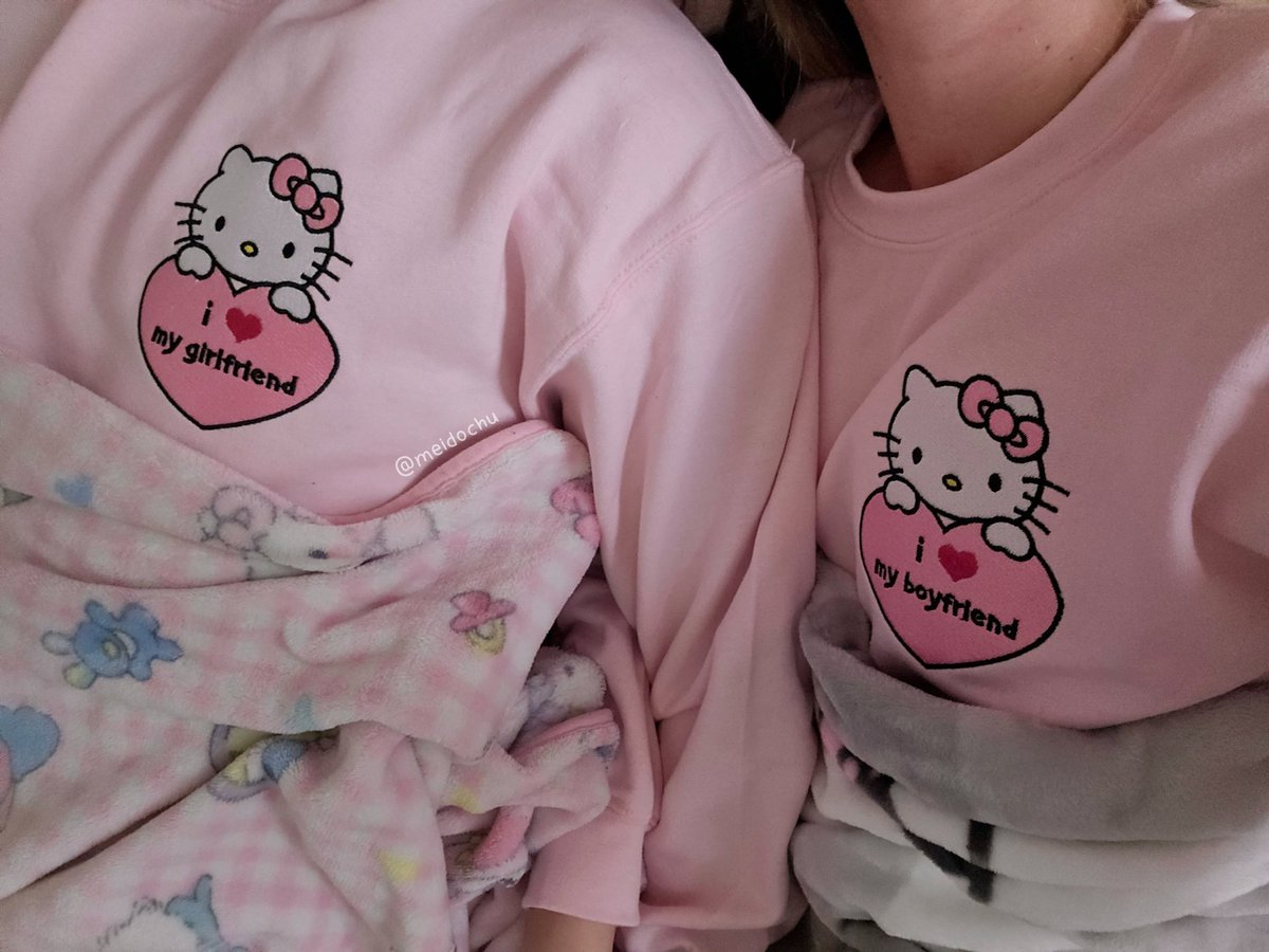 meidochu's tweet photo. ♡ Hello Kitty couple sweaters 🩷 I absolutely love ♡

#hellokitty #hellokittycouple #sanrio #hisandhers #hellokittybf #hellokittygf #hellokittygirl https://t.co/3oRV00wose