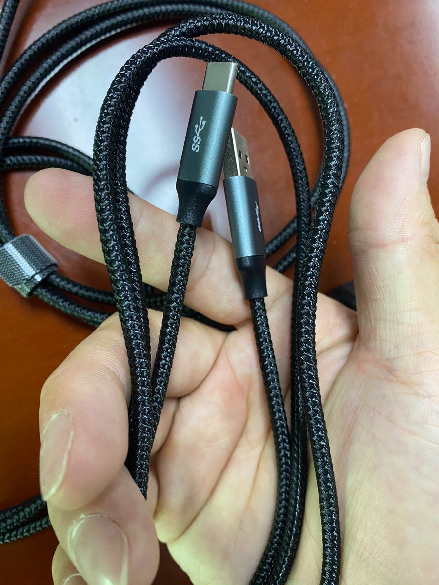 ApphoneShenzhen's tweet image. USB 3.0 Nylon Braided Fast charging cables 
Customized logo and package are available 
It is 100% durable one, because it is with Nylon Braided 
Fast charging 
And data transfer speed
szapphone.com
#datacable #phonecable #phoneadapter #chargingcable #usbcable