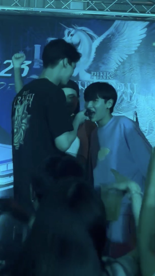 __opywpy__'s tweet photo. Nong Win 和 P’Gun真的是很可愛的組合🥺🥺🥺

#GMMTVOuting2023 
#winmetawin https://t.co/hGHm06aMGr
