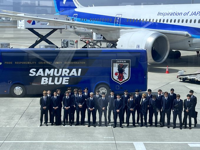 サッカー日本代表が大阪空港に✈️#サムライブルー#サッカー日本代表 