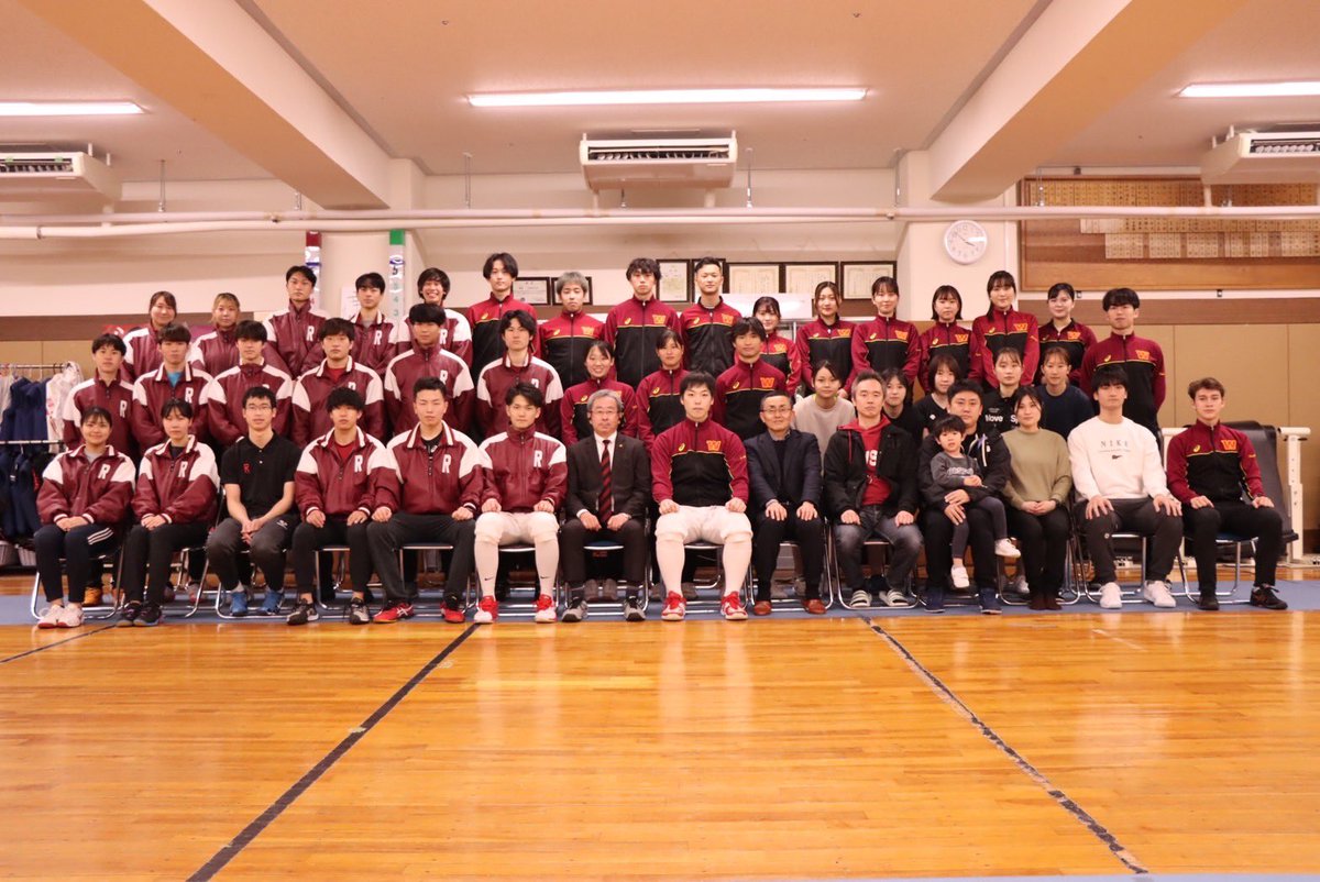 wasedafencing's tweet photo. 【早立戦】

3/26(日)に早立戦が行われました！
結果は写真の通りです

早稲田大学が６戦勝利いた���ました🏆
応援ありがとうございました！

立命館大学の皆さん、遠い中お越しいただきありがとうございました🙇‍♀️

今後も早稲田大学フェンシング部をよろしくお願いします✨

📸早稲田スポーツ新聞提供 https://t.co/LtNnocBWHc