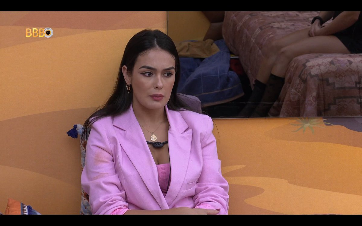 ZAMENZA's tweet photo. "Domitila dizer que eu nao engulo ela pq ela fala 7 línguas..." (Larissa)
"É a mesma forma dela ter me dito que sou recalcada." (Aline)
"Não é ela que tem problema com a gente, é pq ela é foda e a gente não aceita..." (Bruna) #BBB23 https://t.co/opnceghgbW