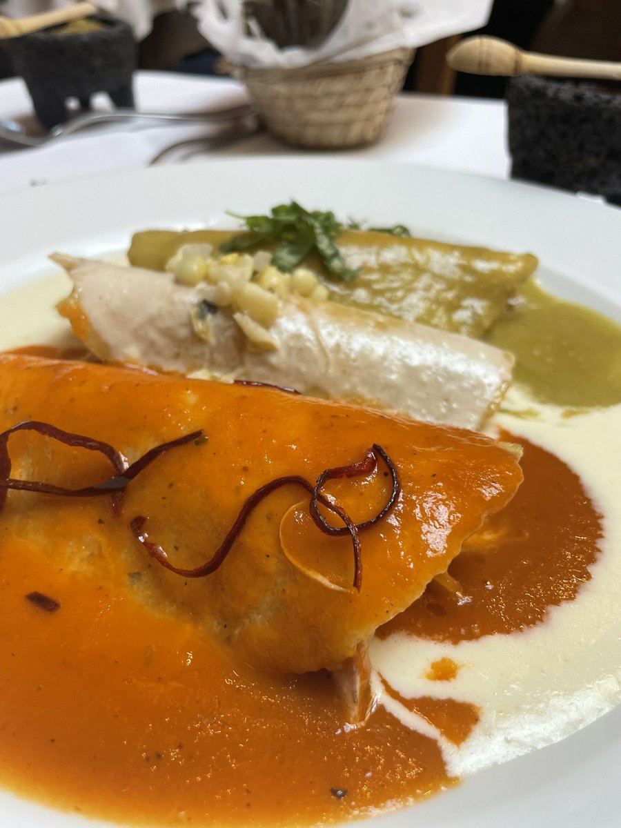 javi_san_cooper's tweet photo. 📍 𝙑𝙞𝙡𝙡𝙖 𝙈𝙖𝙧í𝙖 (Avd. Homero 704, Polanco. Ciudad de México. CDMX🇲🇽)
Por ahora el que más me ha sorprendido y gustado👌
#CoopTooth #MoniCooptooth https://t.co/IGnpc7wX97