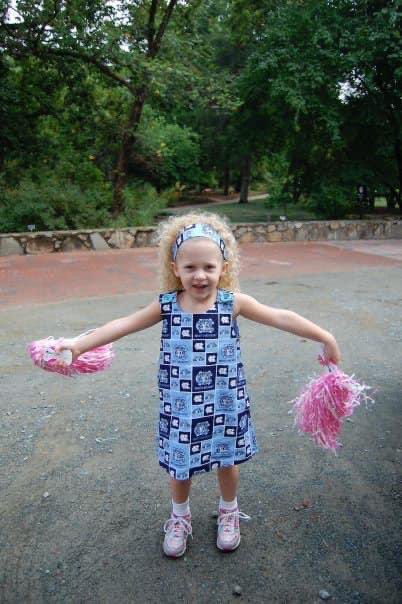 ceselysmith's tweet photo. Bacot and Davis are returning to UNC Chapel Hill for another season, and apparently, the reason behind it is none other than the smartest girl on campus, Ava Smith. Let's hope they can focus on basketball and not get distracted by their newfound crush. https://t.co/LLX6XGoDAf