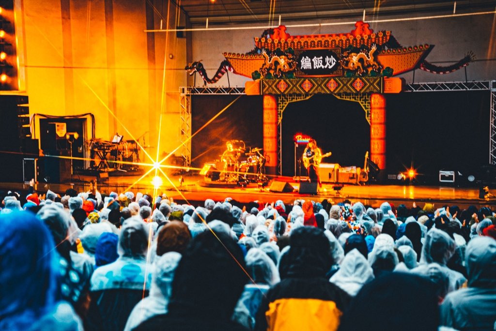 hikarururururu's tweet photo. 中国巡演増加演出〜炒飯編〜
2023.3.26(日)@大阪城音楽堂
タシカタネ。マタ。
どみぼうやたち、君たちは着々と毎年雨に強くなっているぞ、これからも負けるな、、 https://t.co/2J49wNWwMm