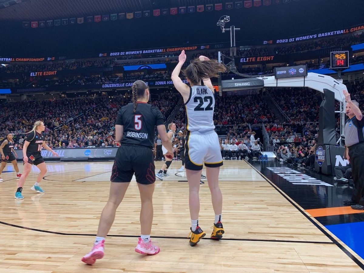 WDRB News (@WDRBNews) on Twitter photo 2023-03-27 03:43:58 CRAWFORD | Clark's historic triple-double stops @LouisvilleWBB short of NCAA Final Four, 97-83: wdrb.news/40EiOru | @ericcrawford CRAWFORD | Clark's historic triple-double stops @LouisvilleWBB short of NCAA Final Four, 97-83: wdrb.news/40EiOru | @ericcrawford
